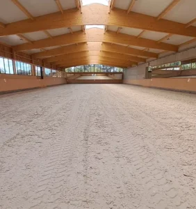 Reithallenboden Materialien und Zuschlagsstoffe